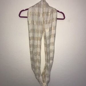 White infinity scarf